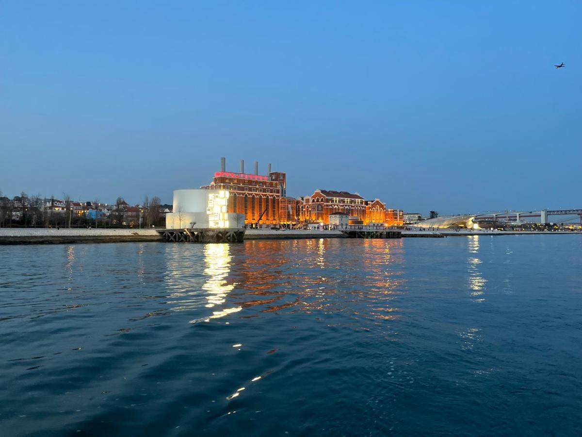 Stay In A Boat - Lisboa Exterior foto